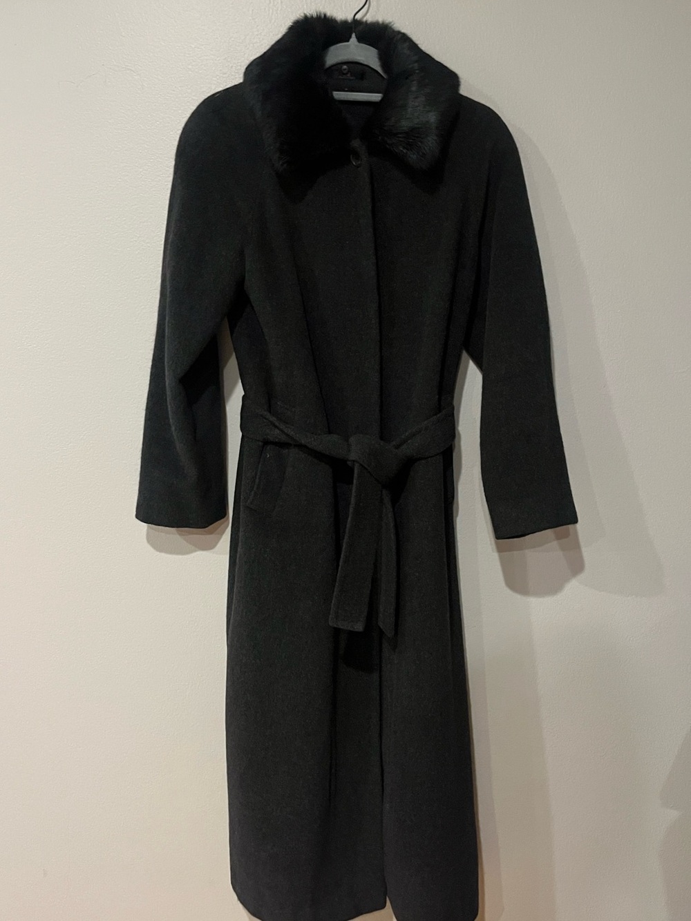 J&R Charcoal Gray Full Length Belted Coat Faux Fur Collar Size M